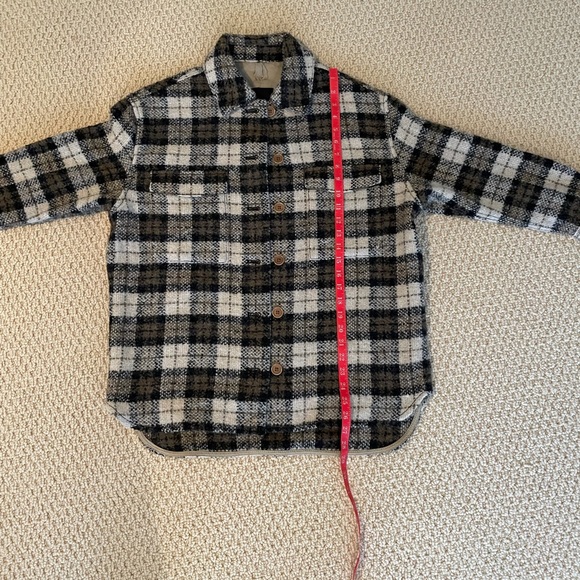 Banana Republic Petite Oversized Italian Boucle Shirt Jacket - Picture 10 of 12